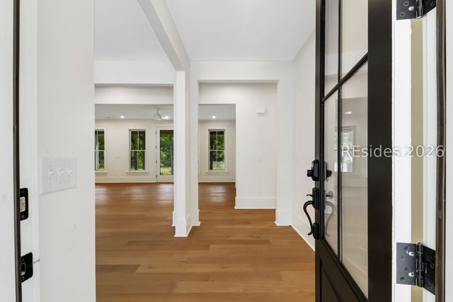 10 Oldfield Village Rd, Bluffton, SC 29909