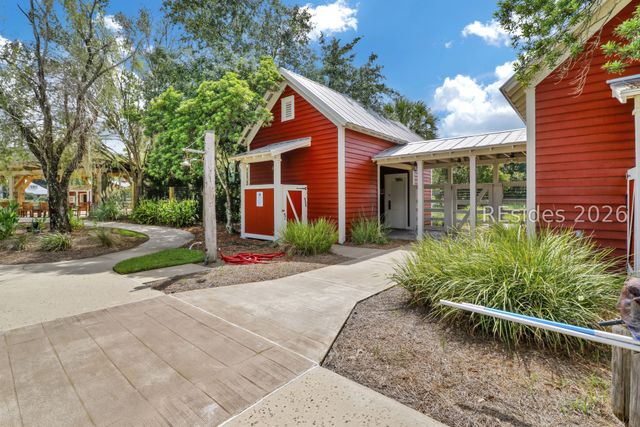 10 Oldfield Village Rd, Bluffton, SC 29909