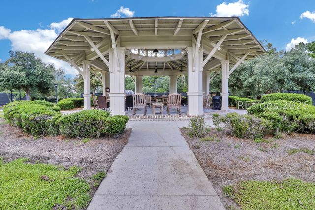 10 Oldfield Village Rd, Bluffton, SC 29909