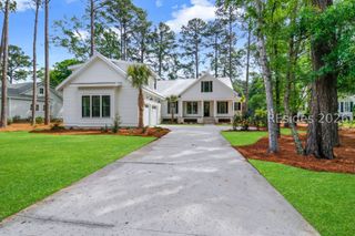 10 Oldfield Village Rd, Bluffton, SC 29909