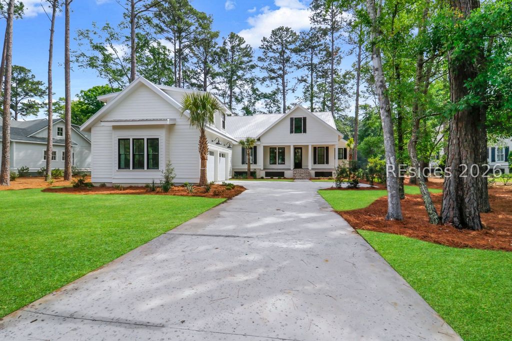 10 Oldfield Village Rd, Bluffton, SC 29909
