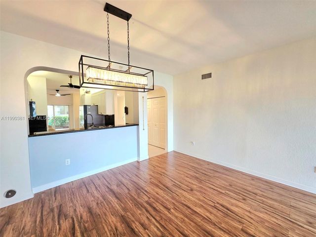 7611 Southampton Terrace 110, Tamarac, FL 33321