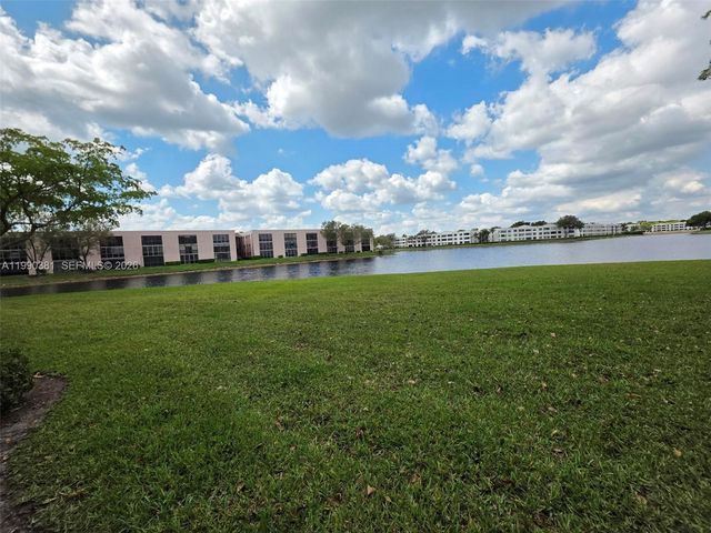 7611 Southampton Terrace 110, Tamarac, FL 33321