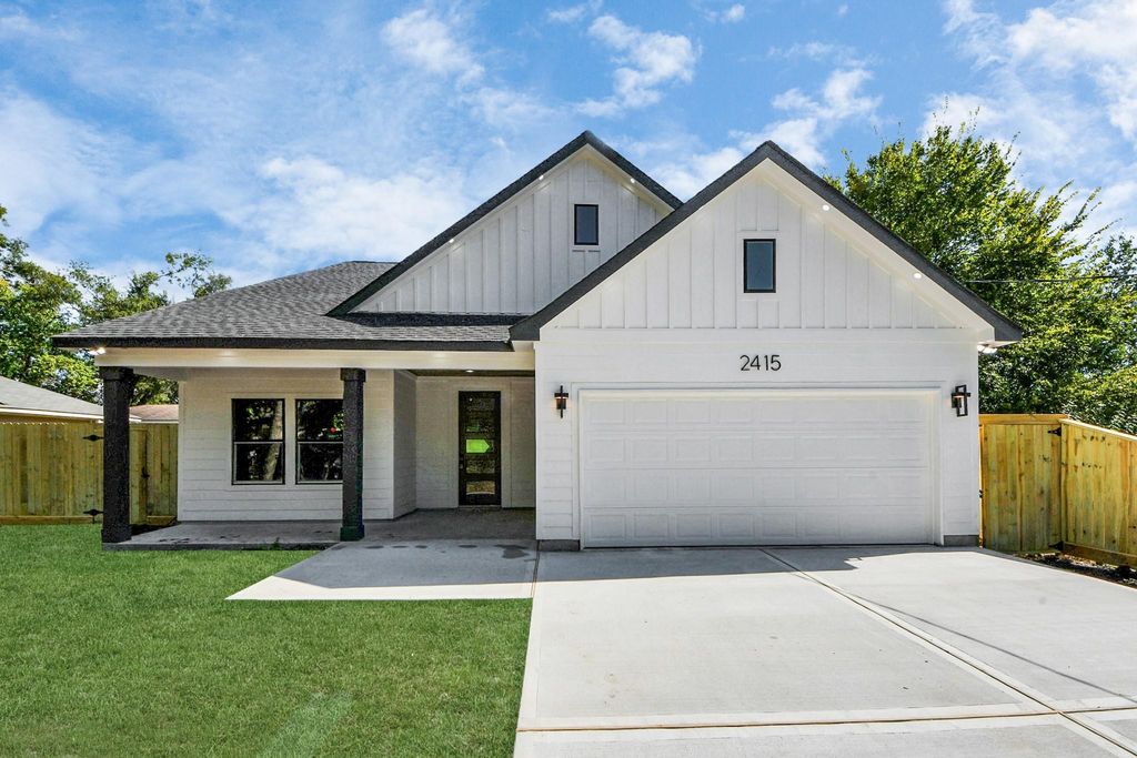 2415 Juliet Street, Pasadena, TX 77502