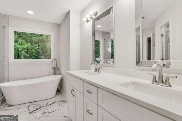 757 Dunlin Fields Drive, Lawrenceville, GA 30044