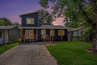 302 Lawrence Street, Tomball, TX 77375