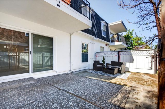 1910 Mount Vernon Court 10, Mountain View, CA 94040