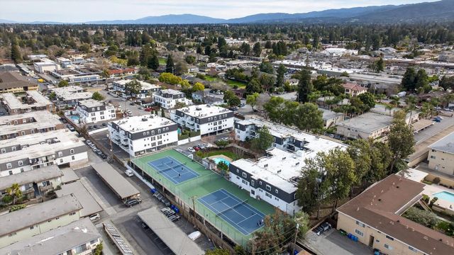 1910 Mount Vernon Court 10, Mountain View, CA 94040