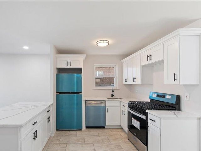 3511 McOwen Avenue, Bronx, NY 10475