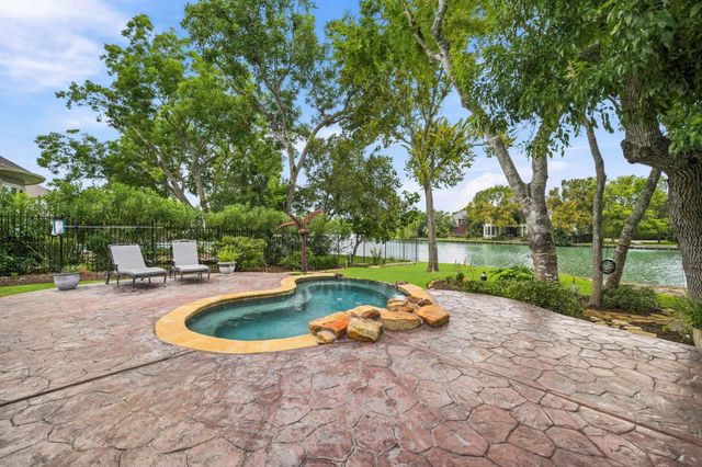40 Palm Boulevard, Missouri City, TX 77459