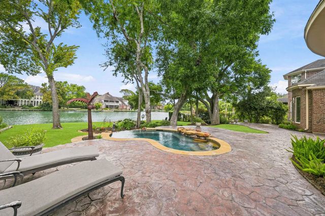 40 Palm Boulevard, Missouri City, TX 77459