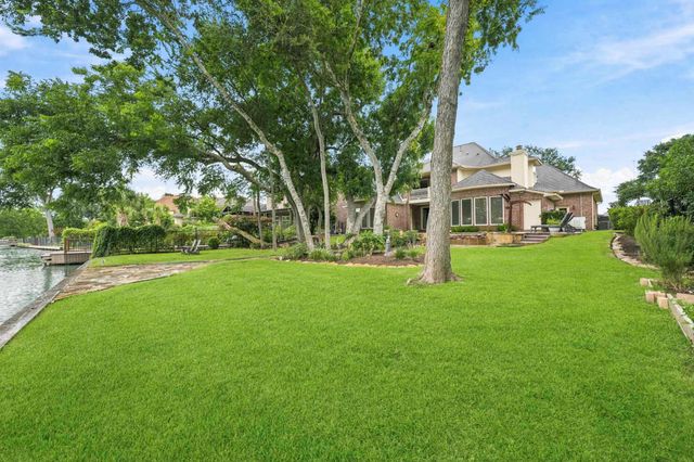 40 Palm Boulevard, Missouri City, TX 77459