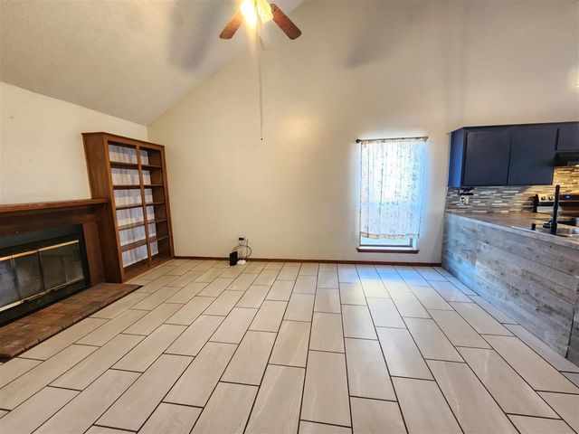 4910 SE Mills Ave, Lawton, OK 73501