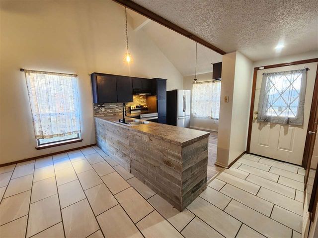 4910 SE Mills Ave, Lawton, OK 73501