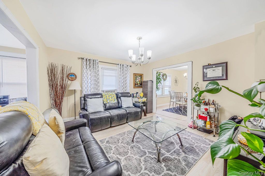 96 Van Cott Avenue, Hempstead, NY 11550 — photo 4