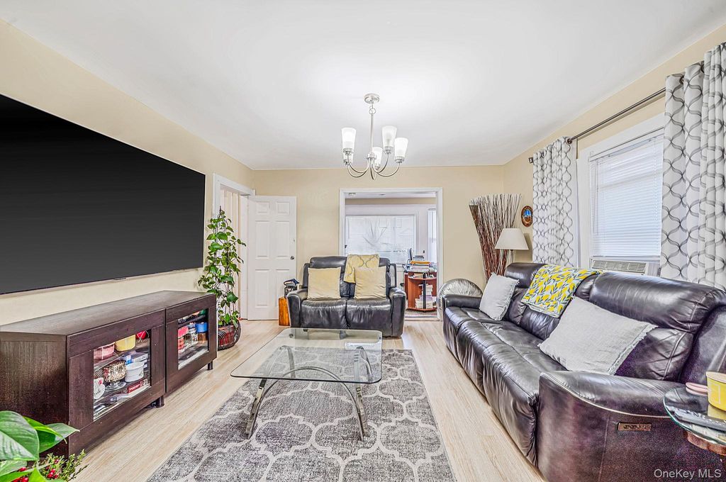96 Van Cott Avenue, Hempstead, NY 11550 — photo 5