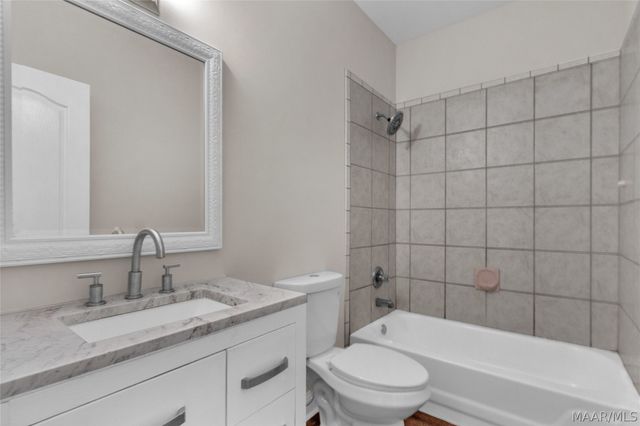 1960 Parkview Drive S, Montgomery, AL 36117