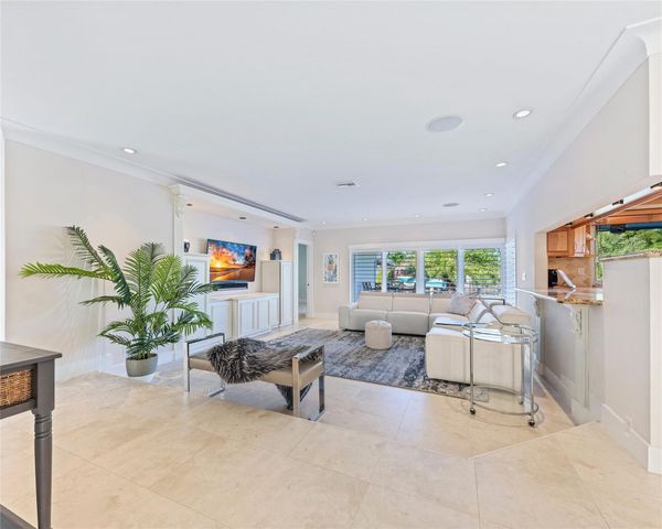 6251 NE 20th Terrace, Fort Lauderdale, FL 33308