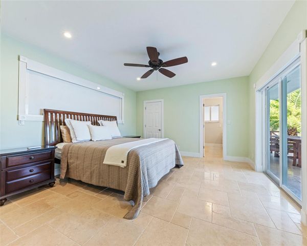 6251 NE 20th Terrace, Fort Lauderdale, FL 33308