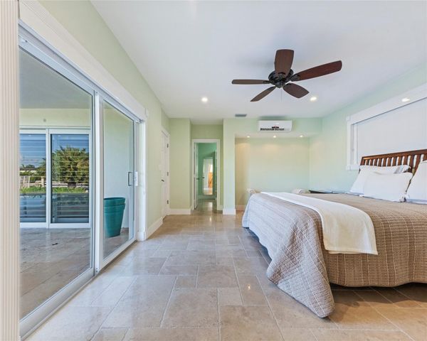 6251 NE 20th Terrace, Fort Lauderdale, FL 33308