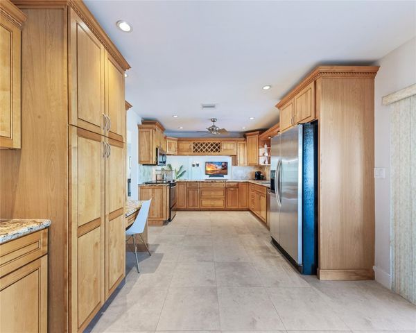 6251 NE 20th Terrace, Fort Lauderdale, FL 33308