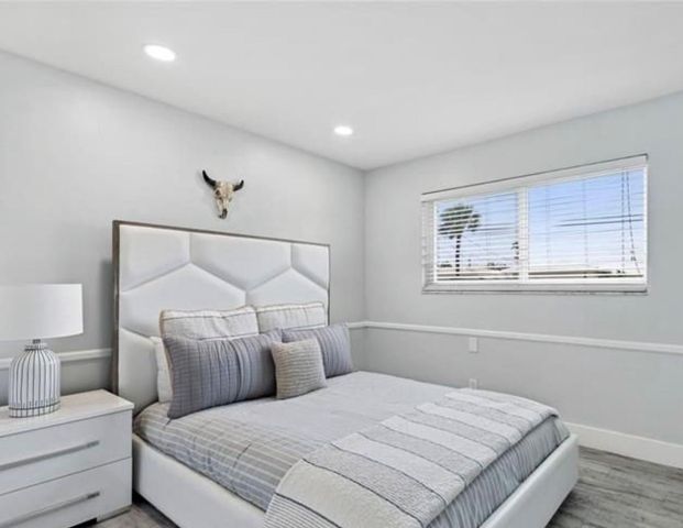 6251 NE 20th Terrace, Fort Lauderdale, FL 33308