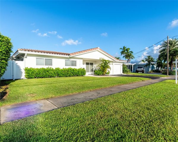 6251 NE 20th Terrace, Fort Lauderdale, FL 33308