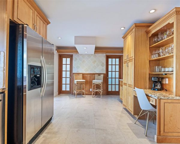 6251 NE 20th Terrace, Fort Lauderdale, FL 33308