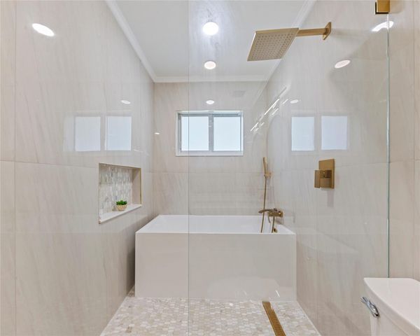 6251 NE 20th Terrace, Fort Lauderdale, FL 33308