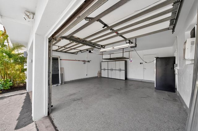 6251 NE 20th Terrace, Fort Lauderdale, FL 33308