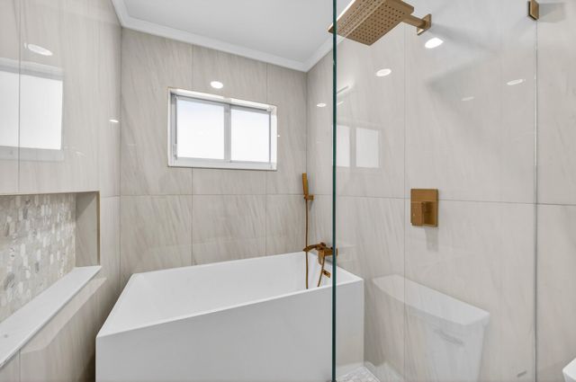 6251 NE 20th Terrace, Fort Lauderdale, FL 33308