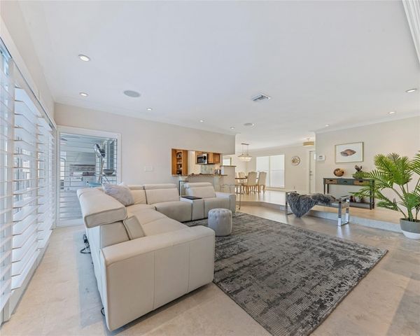 6251 NE 20th Terrace, Fort Lauderdale, FL 33308