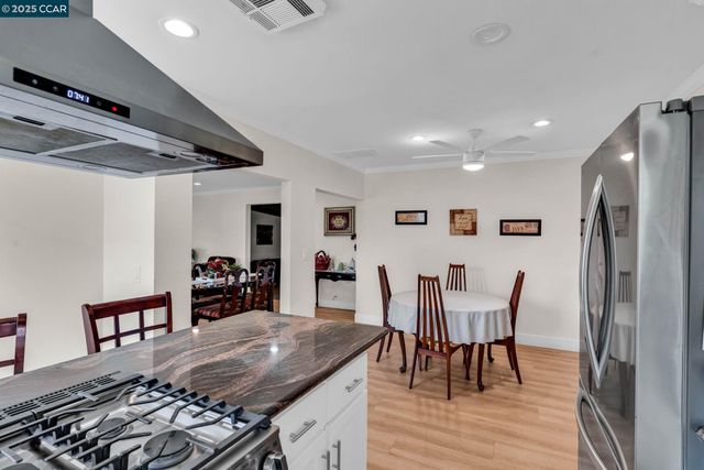 1455 Grove Way, Concord, CA 94518