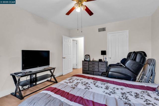 1455 Grove Way, Concord, CA 94518