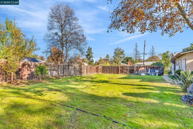 1455 Grove Way, Concord, CA 94518