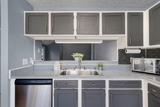 1804 Spruce Drive, Rosenberg, TX 77471