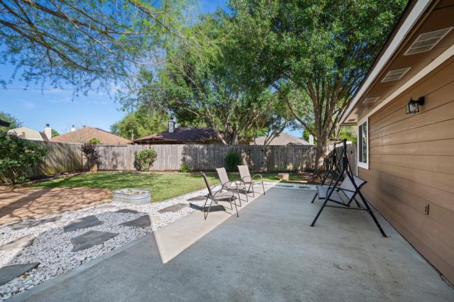 1804 Spruce Drive, Rosenberg, TX 77471