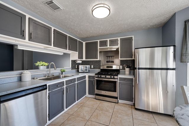 1804 Spruce Drive, Rosenberg, TX 77471