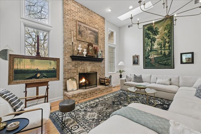 8690 Shade Tree Circle, Lakewood, IL 60014