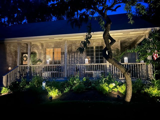 8690 Shade Tree Circle, Lakewood, IL 60014