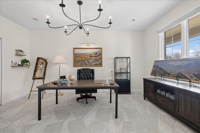 8690 Shade Tree Circle, Lakewood, IL 60014