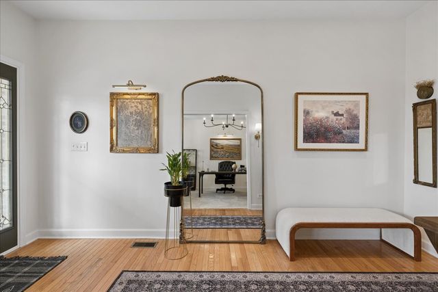 8690 Shade Tree Circle, Lakewood, IL 60014