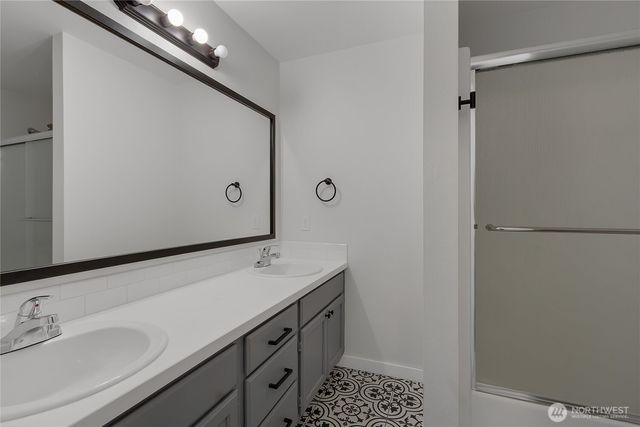9016 190th Street E, Puyallup, WA 98375