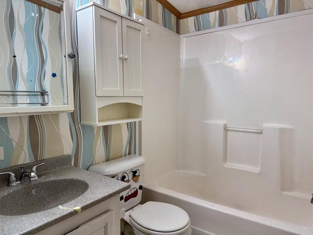 15481 Whispering Pines Ct, Hayward, WI 54843