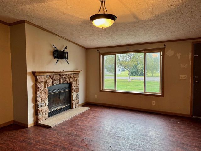 15481 Whispering Pines Ct, Hayward, WI 54843