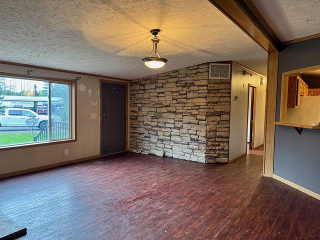 15481 Whispering Pines Ct, Hayward, WI 54843