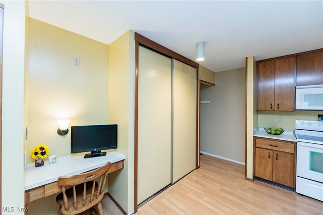 11030 Southwind Court, Strongsville, OH 44149