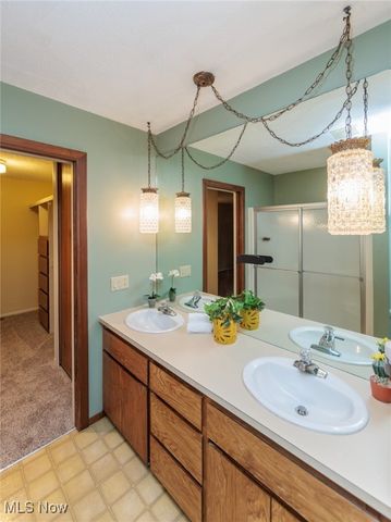 11030 Southwind Court, Strongsville, OH 44149