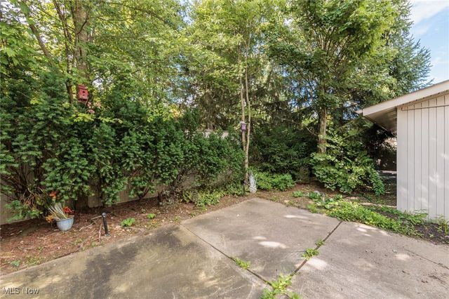 11030 Southwind Court, Strongsville, OH 44149