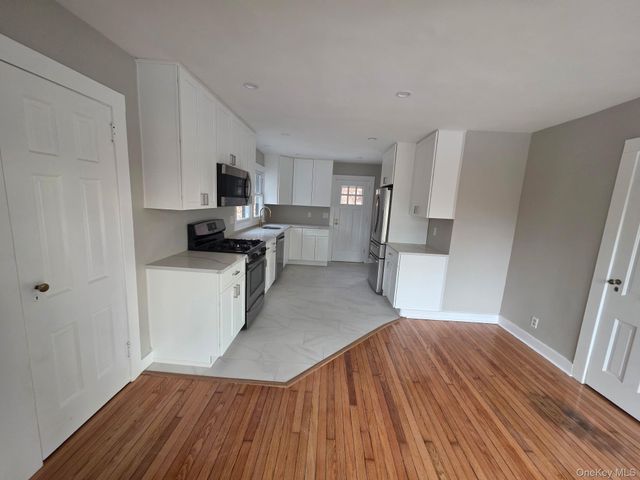 263 S Mountain Rd, New City, NY 10956